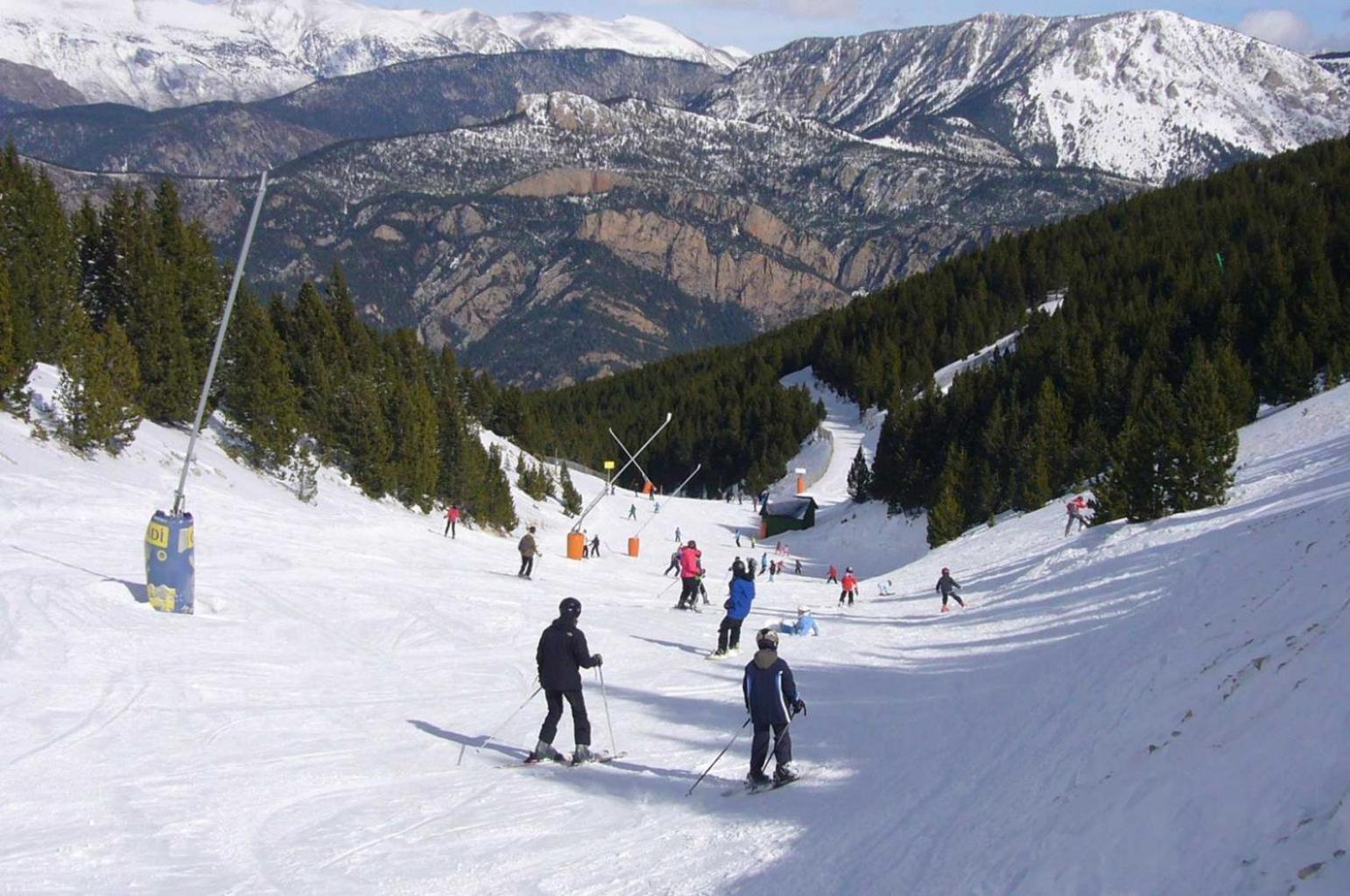 Apartament Duplex Amb Vistes Al Pirineu Catala Coll de Nargo Luaran gambar