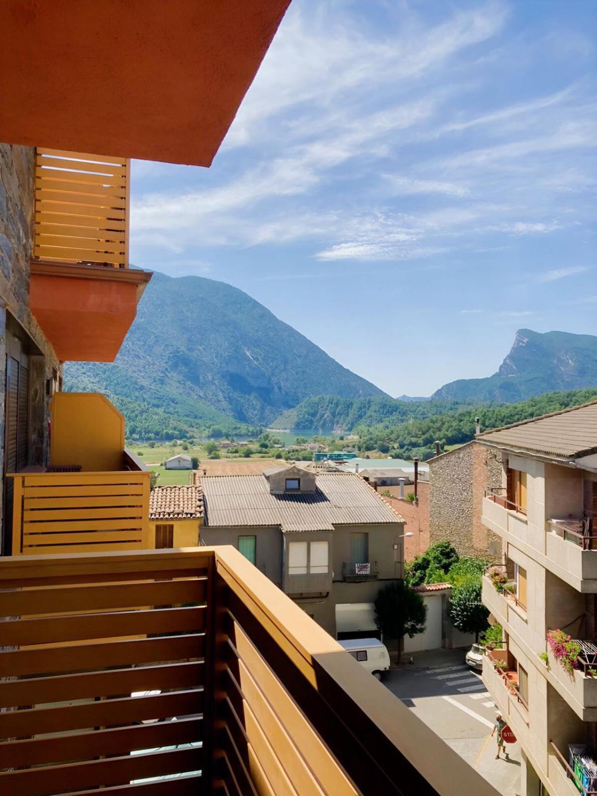 Apartament Duplex Amb Vistes Al Pirineu Catala Coll de Nargo Luaran gambar